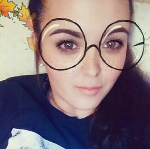 Meet your Posher, Dezeray